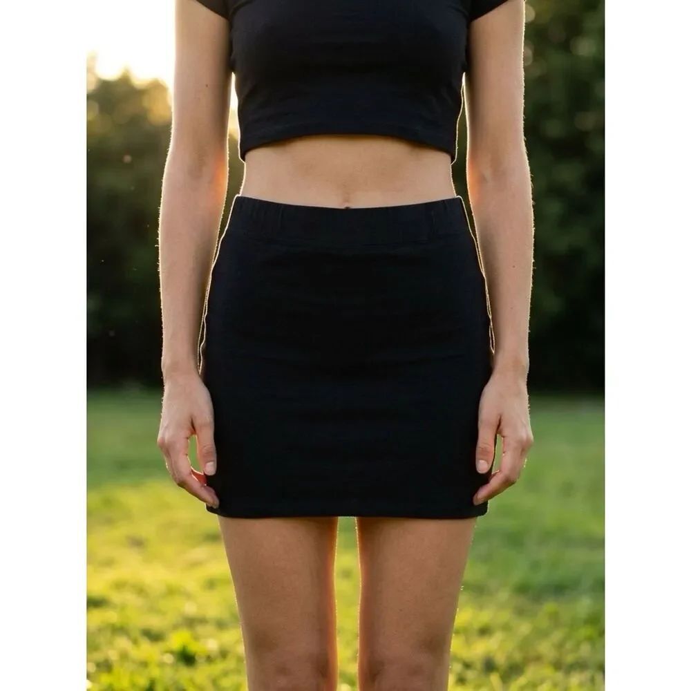 BLACK PENCIL SKIRT SIZE XL BY ROUTE 66